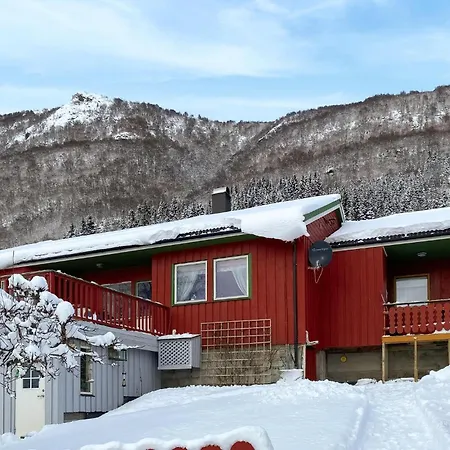 2 Bedroom Stunning In Avery * Stein